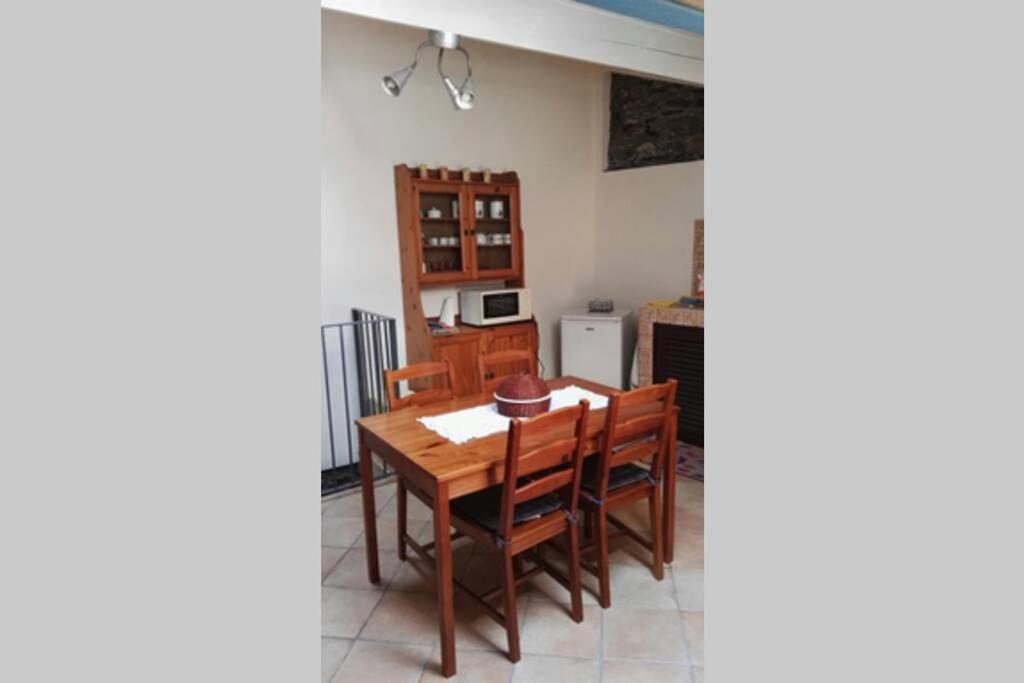 Alloggio Per Vacanze A Isolabona Ngoại thất bức ảnh
