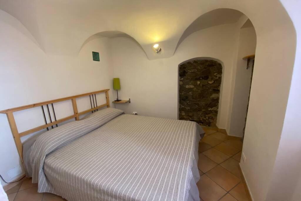 Alloggio Per Vacanze A Isolabona Ngoại thất bức ảnh