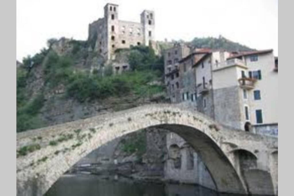Alloggio Per Vacanze A Isolabona Ngoại thất bức ảnh
